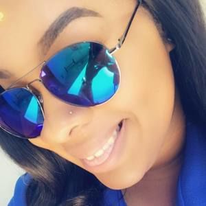 Meet your Posher, Chloé